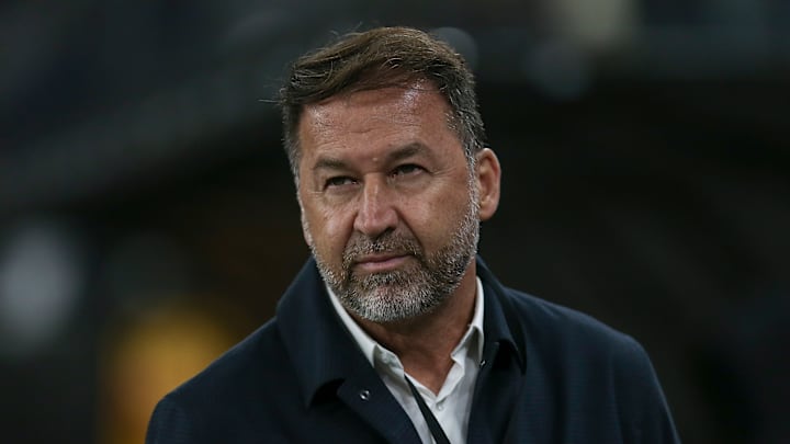 Augusto Melo dispara sobre atual diretoria: "estão manchando o Corinthians"