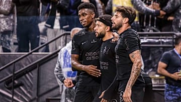 O Corinthians joga na Colômbia nesta terça-feira (8) de Sul-Americana