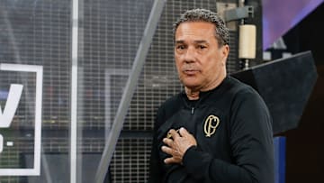 Luxemburgo não é unanimidade nos bastidores do Corinthians Luxemburgo não é unanimidade nos bastidores do Corinthians