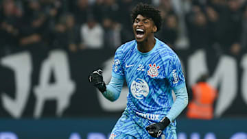 Hugo vem se destacando no Corinthians