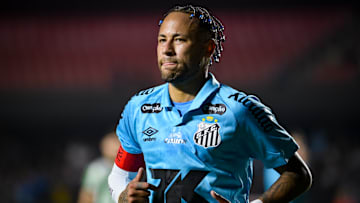 Neymar vem de boa sequência no Santos 