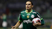 Raphael Veiga é uma das armas do Verdão