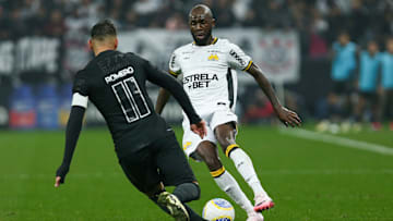 Em reta final de contrato, Romero tem futuro incerto no Corinthians