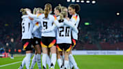 Die DFB-Frauen kamen aus dem Jubeln nicht mehr heraus
