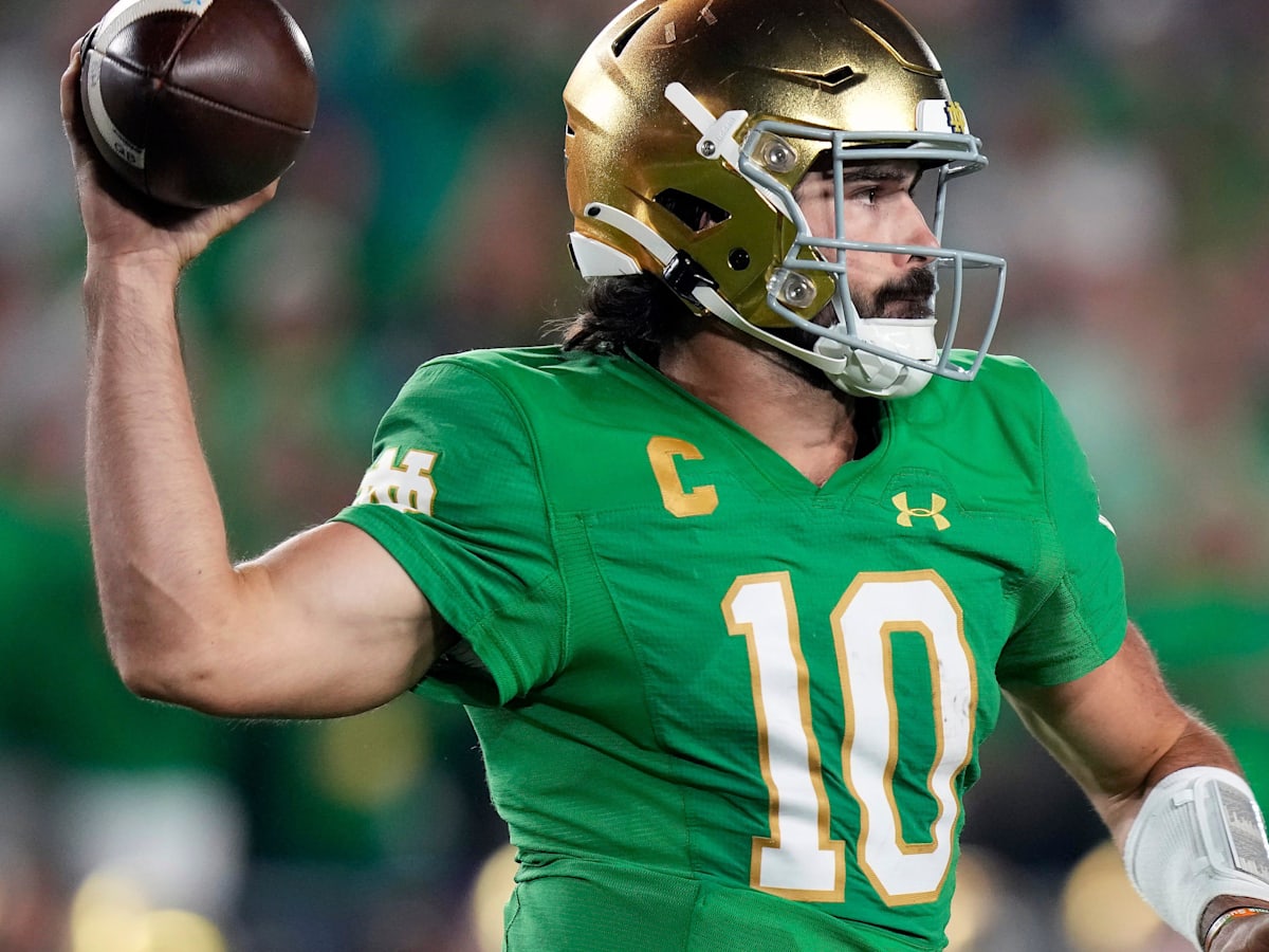 Notre Dame Football Will be Wearing Green Again in 2024