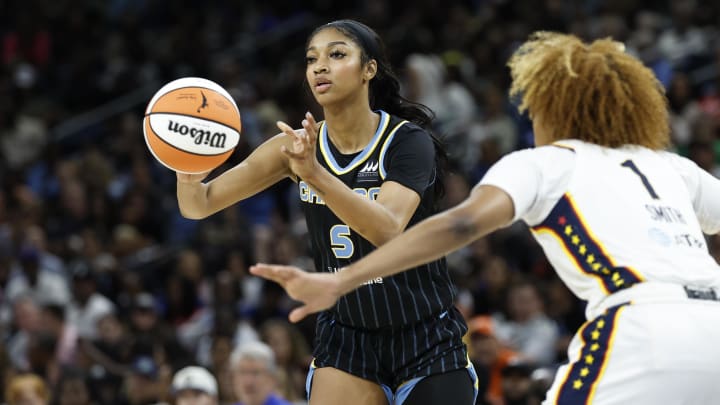 Chicago Sky forward Angel Reese (5) passes the ball against Indiana Fever