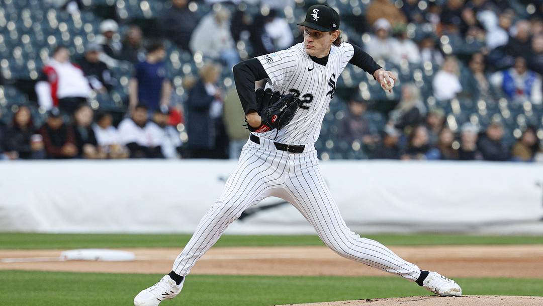 May 13, 2026; Chicago, Illinois, USA; Chicago White Sox starting pitcher Noah Schultz (22) delivers a pitch against the Kansas City Royals during the first inning at Rate Field. Mandatory Credit: Kamil Krzaczynski-Imagn Images