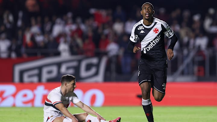 Vasco mal tomou conhecimento do Tricolor Vasco mal tomou conhecimento do Tricolor