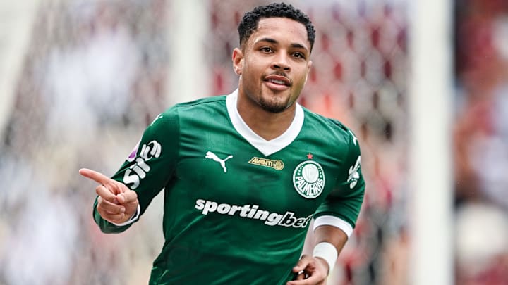 Vitor Roque é o camisa 9 do Palmeiras em 2025 Vitor Roque é o camisa 9 do Palmeiras em 2025
