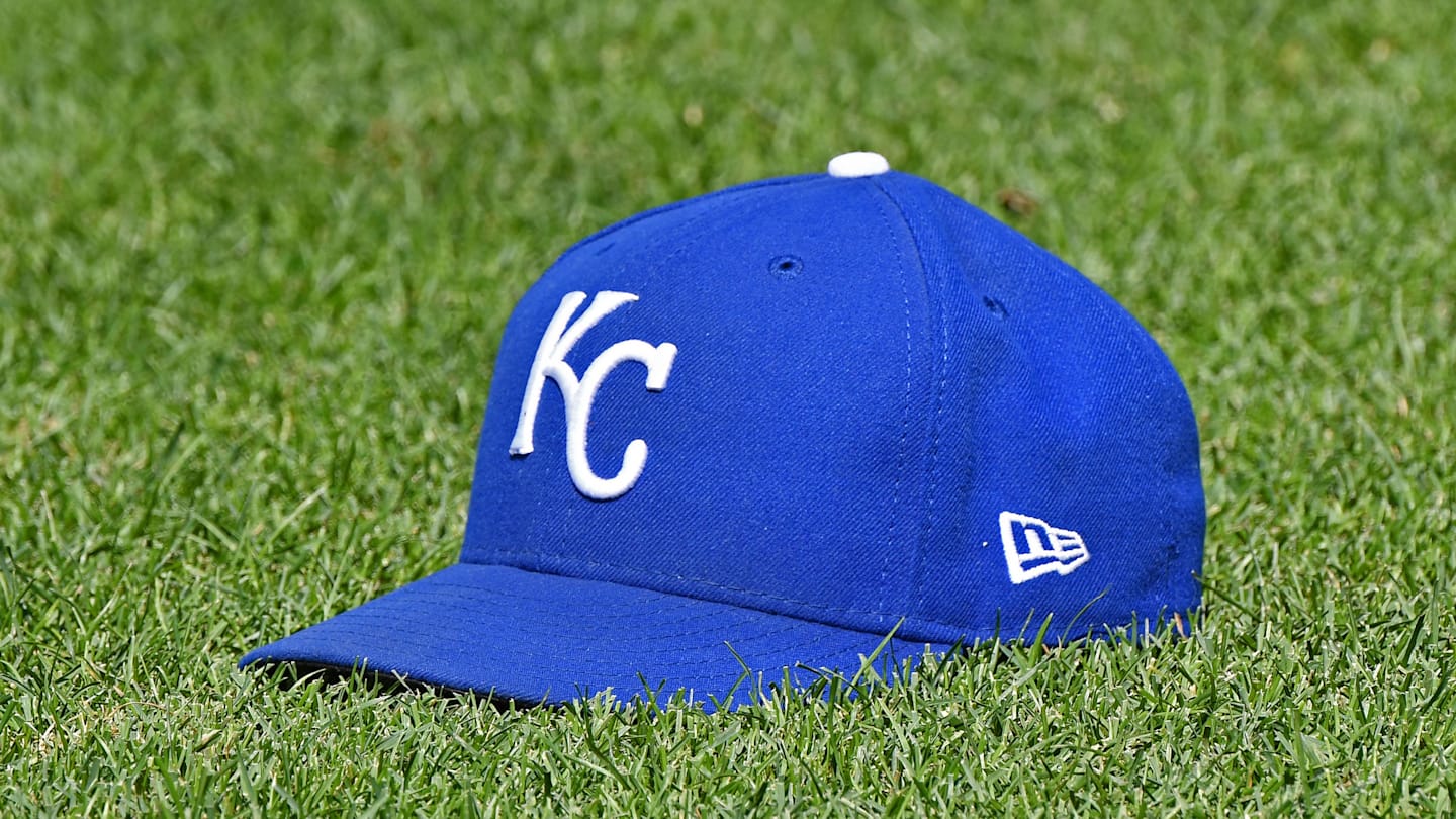 Royals Predicted To Bring Speedy Young Shortstop To Kansas City