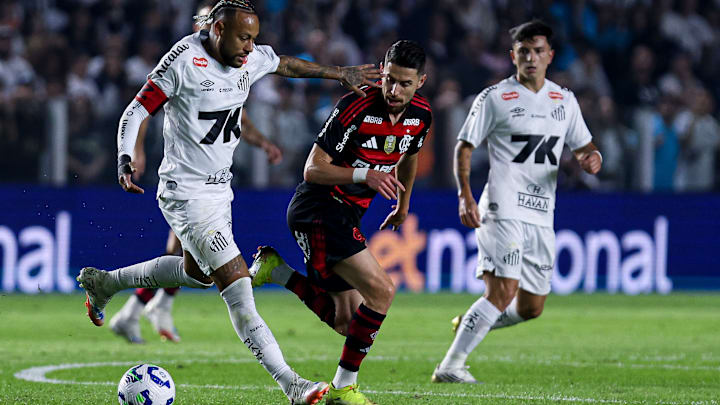 Flamengo e Santos voltam a estar frente a frente Flamengo e Santos voltam a estar frente a frente