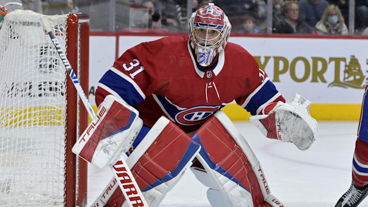 Apr 15, 2022; Montreal, Quebec, CAN;  Montreal Canadiens goalie Carey Price (31) tracks the puck in the corner during the first period of the game against the New York Islanders at the Bell Centre. Mandatory Credit: Eric Bolte-Imagn Images