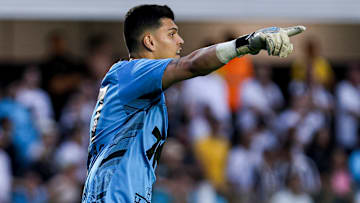 Gabriel Brazão é titular absoluto do Peixe