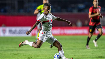 São Paulo planeja compra de Marcos Antônio e não teme saída para rival do futebol brasileiro