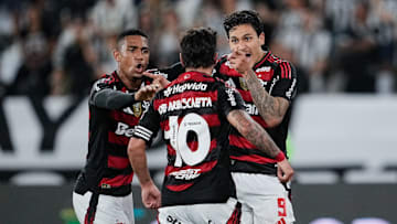 Com gol e assistência, Pedro foi protagonista no Clássico da Rivalidade