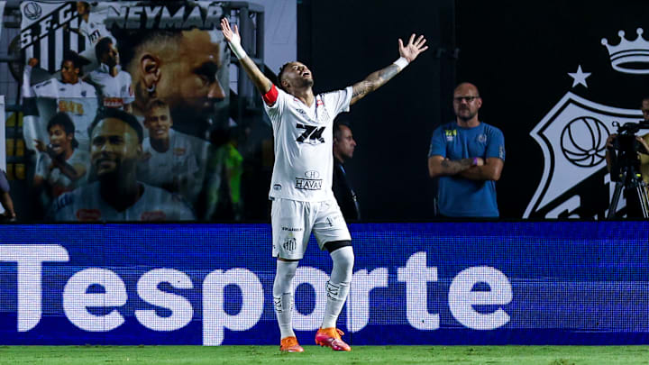 Atacante ajudou time do Peixe na vitória sobre o Sport