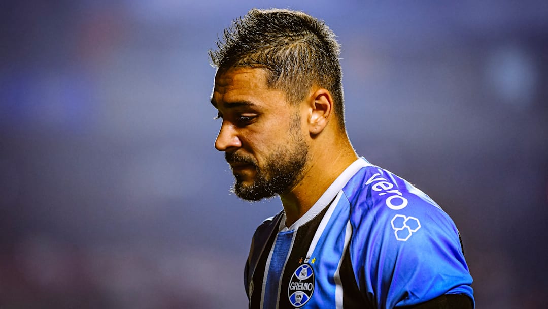 João Pedro foi titular diante do Fluminense João Pedro foi titular diante do Fluminense