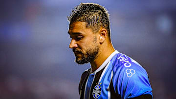 João Pedro foi titular diante do Fluminense