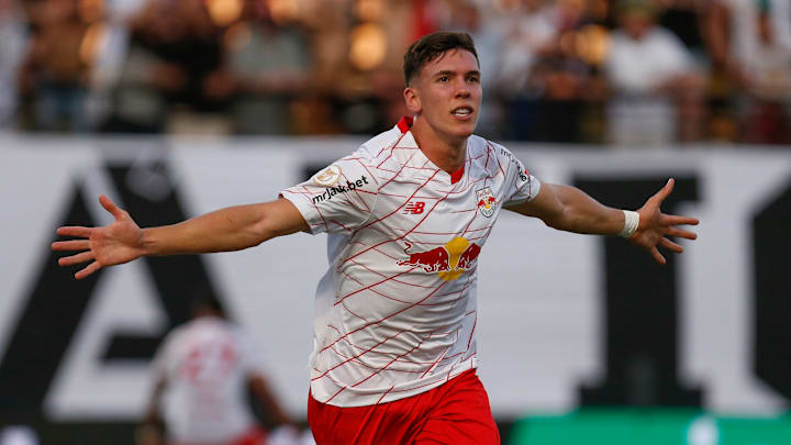 Thiago Borbas foi o nome da partida em Bragança Paulista Thiago Borbas foi o nome da partida em Bragança Paulista