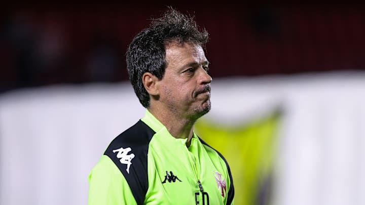 Fernando Diniz esperava contar com reforços no Vasco na volta ao CT Fernando Diniz esperava contar com reforços no Vasco na volta ao CT