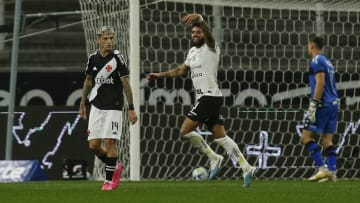 Vasco e Corinthians se enfrentam nesta terça (28), pela rodada 36 da Série A