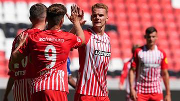 Der SC Freiburg ist in der Conference League gefordert Der SC Freiburg ist in der Conference League gefordert