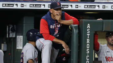 Alex Cora no ha podido sacar a Boston del foso 