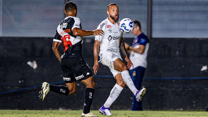 Santos e Vasco se encontram no gramado do Morumbis Santos e Vasco se encontram no gramado do Morumbis