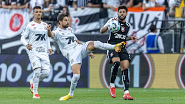 Santos x Corinthians se enfrentam pelo Paulistão 2026 Santos x Corinthians se enfrentam pelo Paulistão 2026