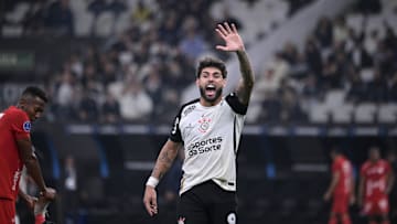 Yuri Alberto retornou ao time, mas deve ser reserva contra o Fluminense