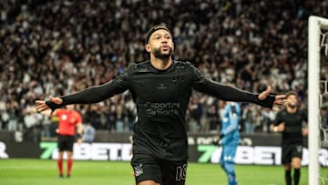 Memphis brilha e fica com vaga na seleção da 2ª rodada do Brasileirão 