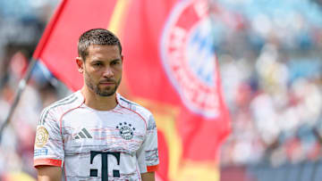 Raphaël Guerreiro hat beim FC Bayern noch Vertrag bis 2026