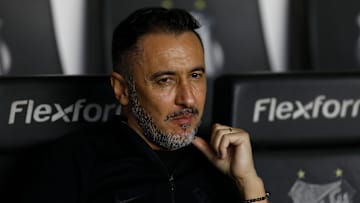 Reta final de temporada do Corinthians está sendo marcada por indefinições 