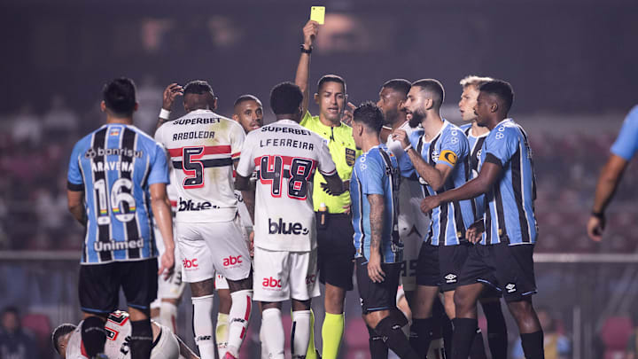 Grêmio x São Paulo é um dos confrontos desta quinta-feira, 16 de outubro Grêmio x São Paulo é um dos confrontos desta quinta-feira, 16 de outubro