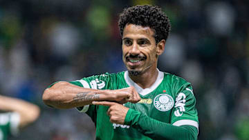 Lucas Evangelista renovou com o Palmeiras até o fim da próxima temporada