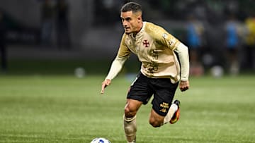 Philippe Coutinho está de volta ao time titular do Vasco para o duelo contra a Chapecoense