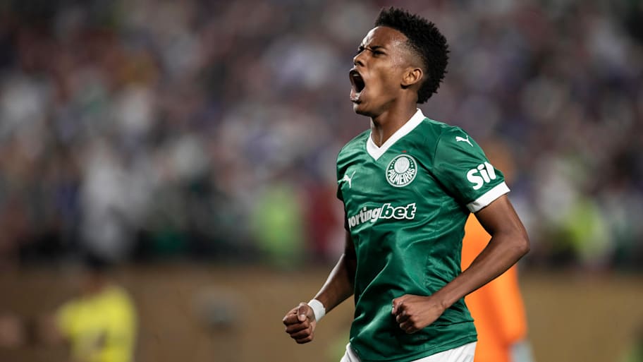 Estêvão Willian celebrated his goal against Chelsea. | IMAGO/Fotoarena