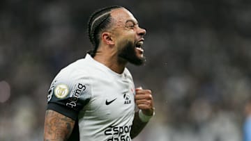 Depay é a principal referência técnica no elenco do Corinthians