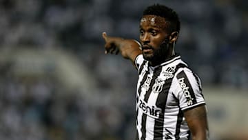 Stiven Mendoza marcou pelo terceiro jogo consecutivo