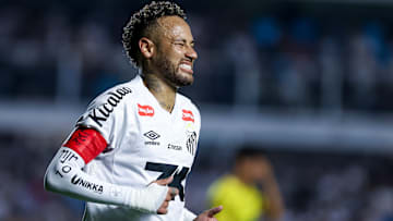 Neymar ne rejouera plus avec Santos en 2025.