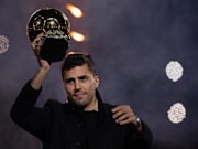 Le milieu espagnol de Manchester City, Rodri, a remporté le Ballon d'or en 2024.