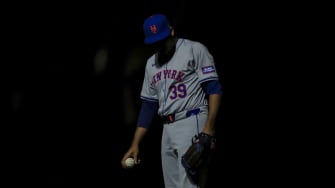 Apr 5, 2024; Cincinnati, Ohio, USA; New York Mets relief pitcher Edwin Diaz (39) steps up to the