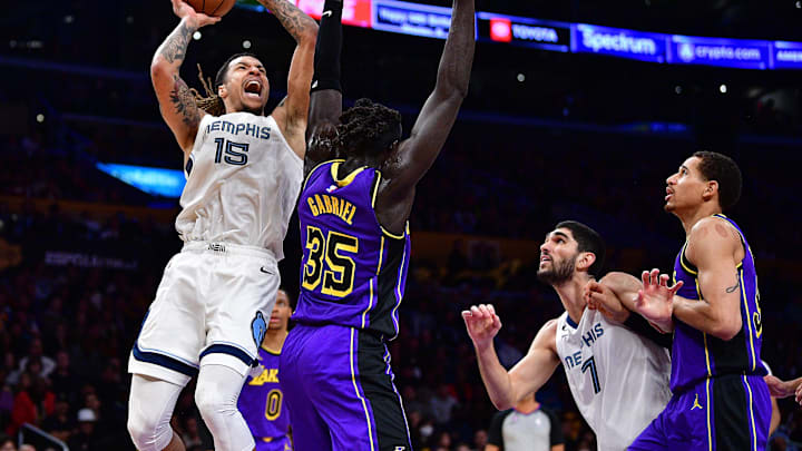 January 20, 2023; Los Angeles, California, USA; Memphis Grizzlies forward Brandon Clarke (15) shoots against Los Angeles Lakers forward Wenyen Gabriel (35) during the second half at Crypto.com Arena. Mandatory Credit: Gary A. Vasquez-Imagn Images January 20, 2023; Los Angeles, California, USA; Memphis Grizzlies forward Brandon Clarke (15) shoots against Los Angeles Lakers forward Wenyen Gabriel (35) during the second half at Crypto.com Arena. Mandatory Credit: Gary A. Vasquez-Imagn Images