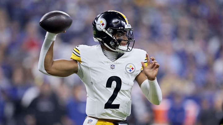 Pittsburgh Steelers v Indianapolis Colts