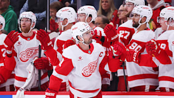 Detroit Red Wings v Chicago Blackhawks