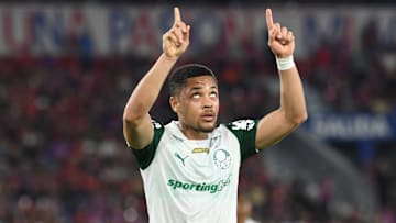 Vitor Roque reencontrou o caminho das redes no Palmeiras