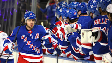 Montreal Canadiens v New York Rangers