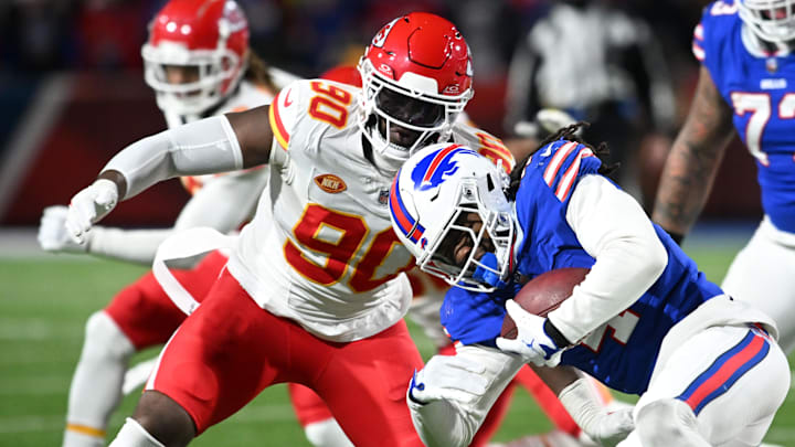Charles Omenihu had seven sacks in 11 games for Kansas City last season