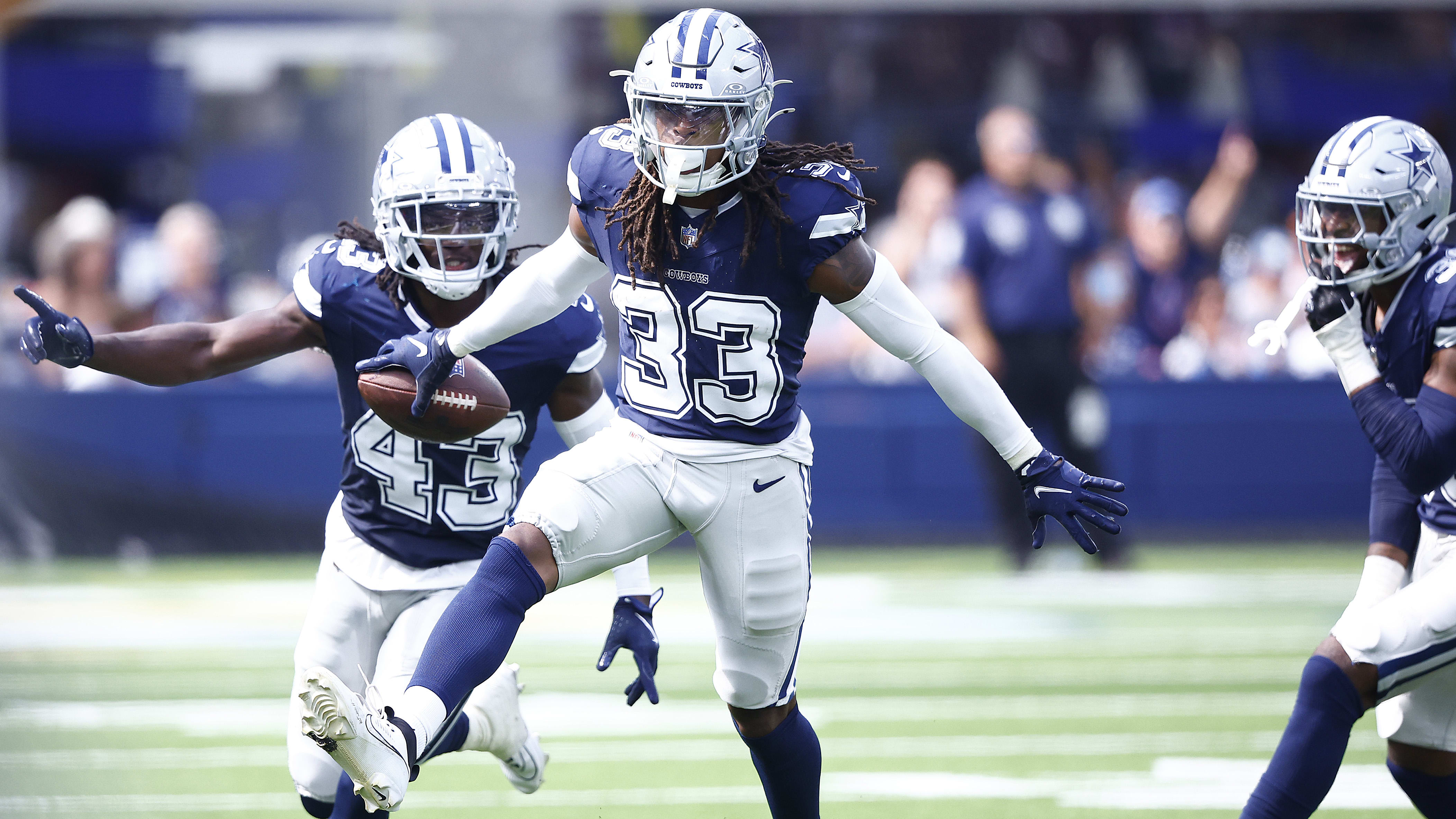 What channel is the Cowboys game on tonight Start time announcers and more