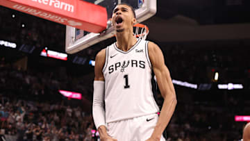 Dallas Mavericks v San Antonio Spurs